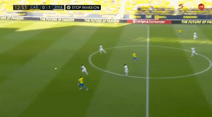 德天空：拜仁不打算在冬窗放走杰克逊，球员本人也无意离队（德天空：拜仁冬窗不放杰克逊，球员无离队打算）