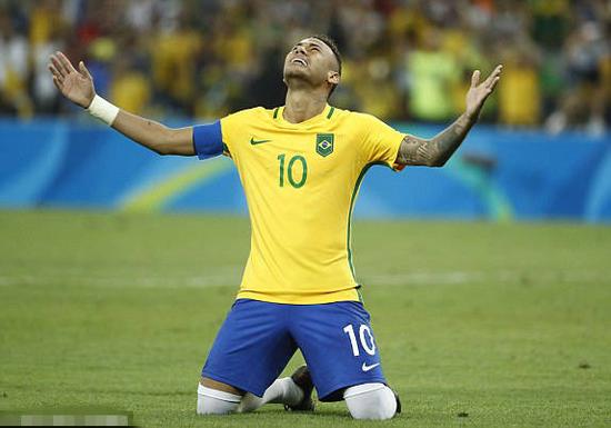 澳超半场：博雷洛远射造险，西悉尼流浪者0-0布里斯班狮吼（澳超半场战报：博雷洛远射制造威胁，西悉尼流浪者暂0-0布里斯班狮吼）