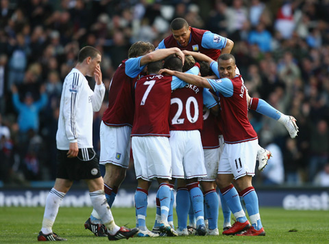 半场战报：利物浦0-0皇马，索博斯洛伊造险，库尔图瓦两次神扑（半场快讯：利物浦0-0皇马，索博斯洛伊制造险情，库尔图瓦两度神扑）