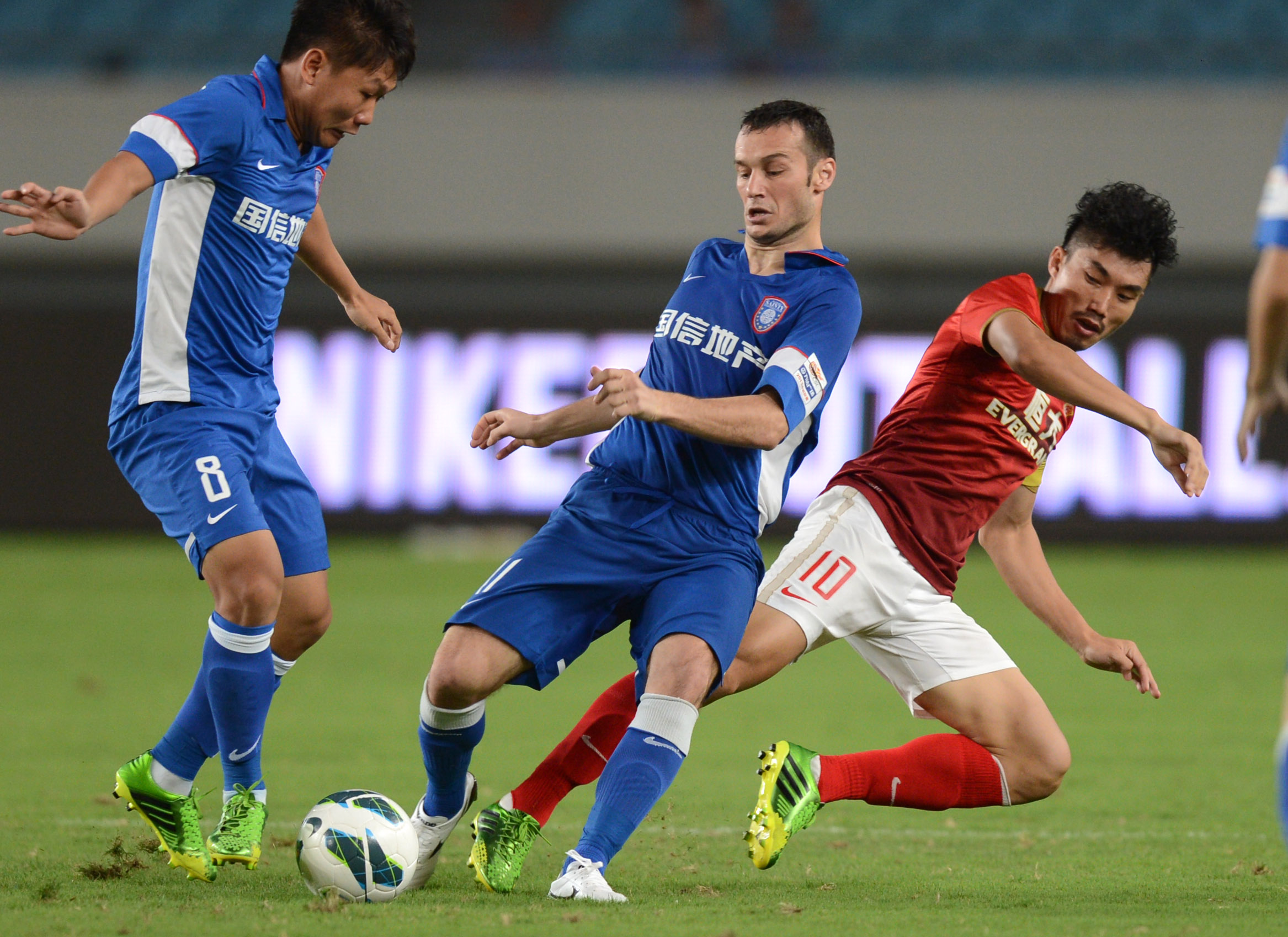 世界杯B组抽签出炉：意大利出线将和加拿大、卡塔尔、瑞士同组（世界杯B组签位揭晓：意大利与加拿大、卡塔尔、瑞士同组）