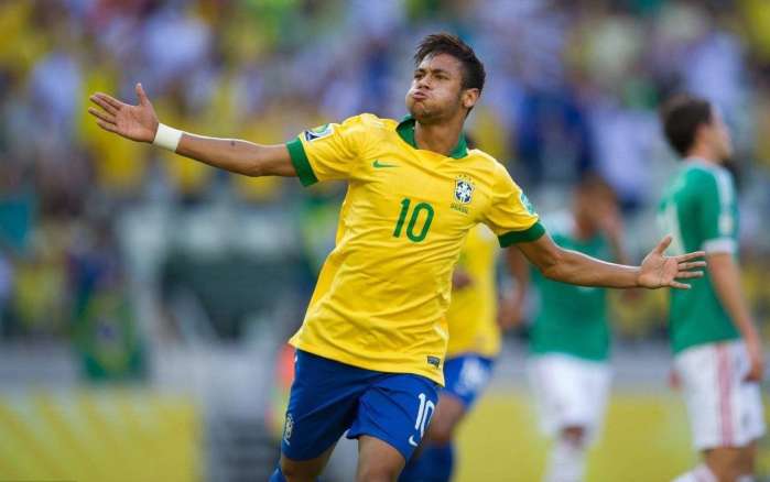 阿隆索：维尼修斯的事到此为止；明天的点球手是姆巴佩（阿隆索：维尼修斯话题就此打住，明日主罚点球者为姆巴佩）